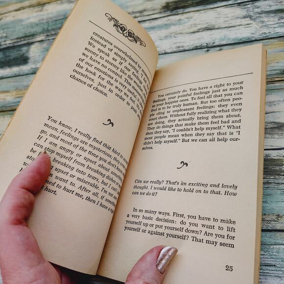 How to Be Your Own Best Friend by Mildred Newman Bernard Berkowitz Vtg PB 1976 - Picture 2 of 15